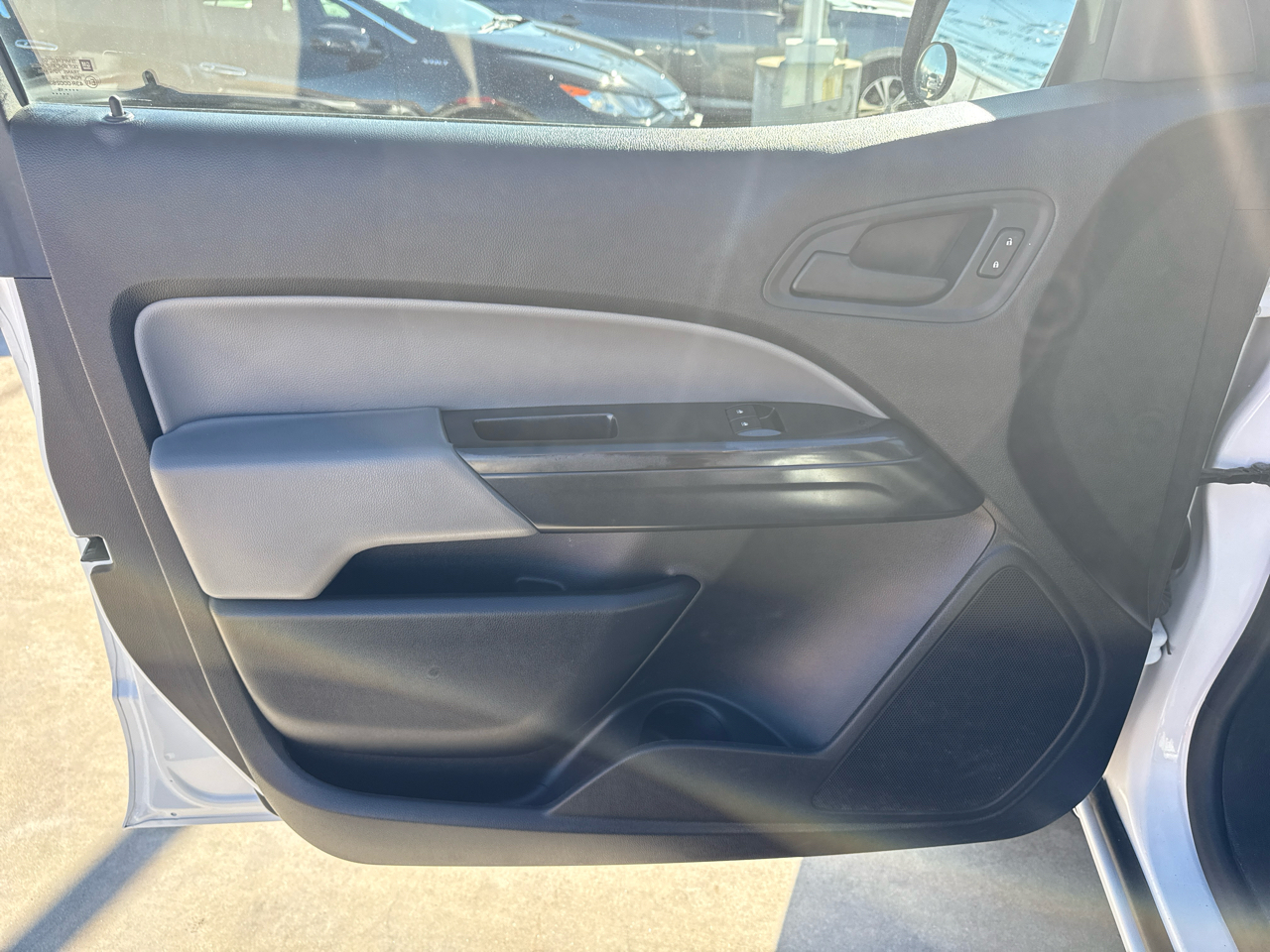 GMC Canyon 2WD Ext Cab 128.3" 2015