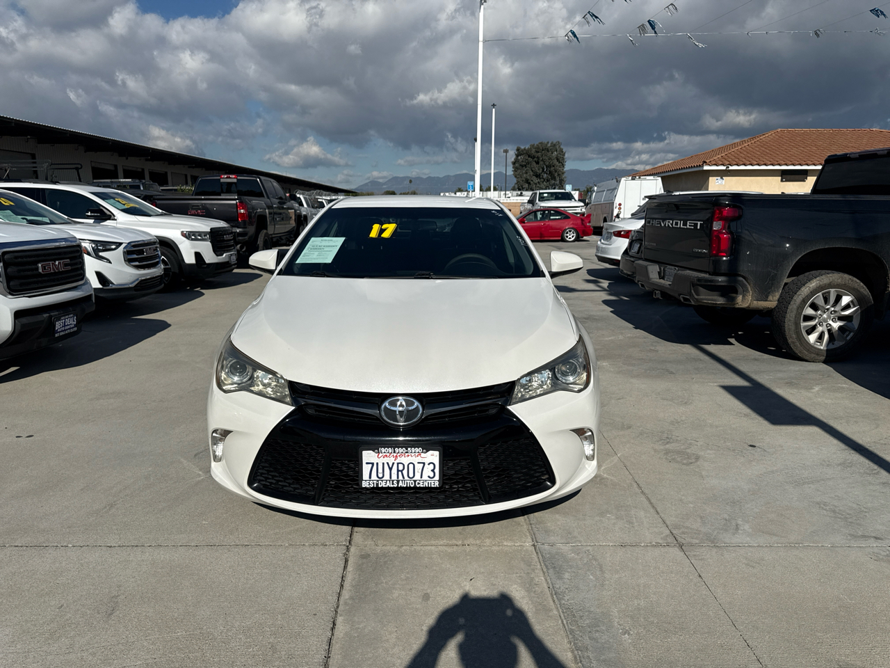 Toyota Camry XLE Auto (Natl) 2017