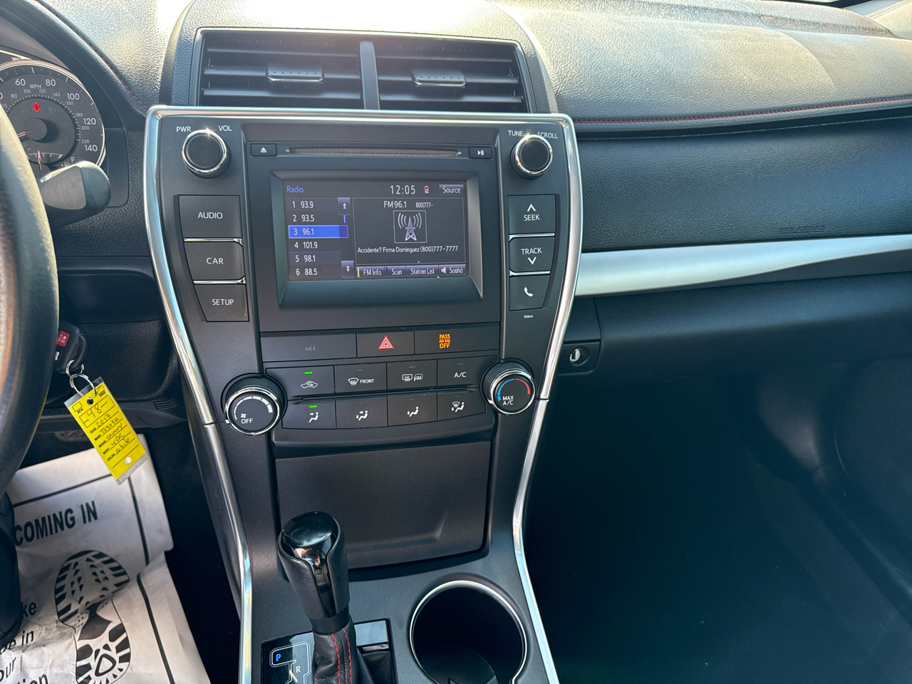 Toyota Camry XLE Auto (Natl) 2017