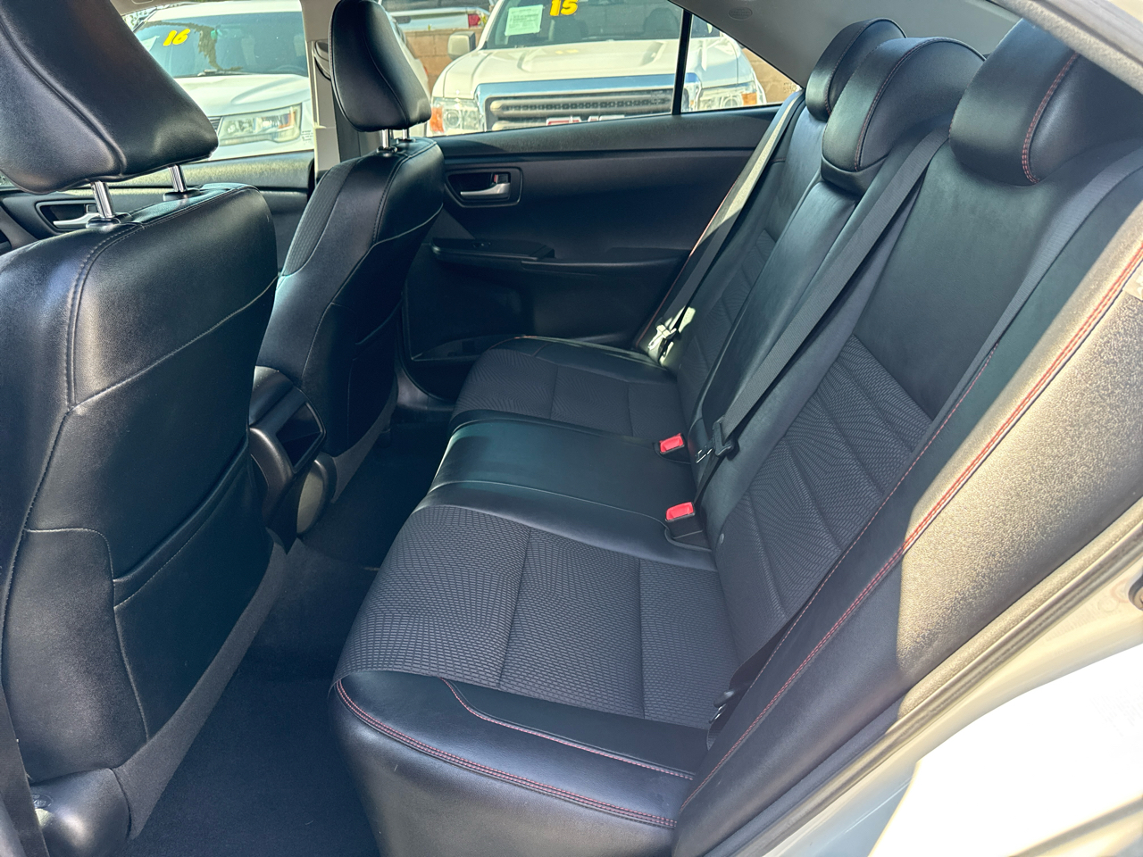 Toyota Camry XLE Auto (Natl) 2017