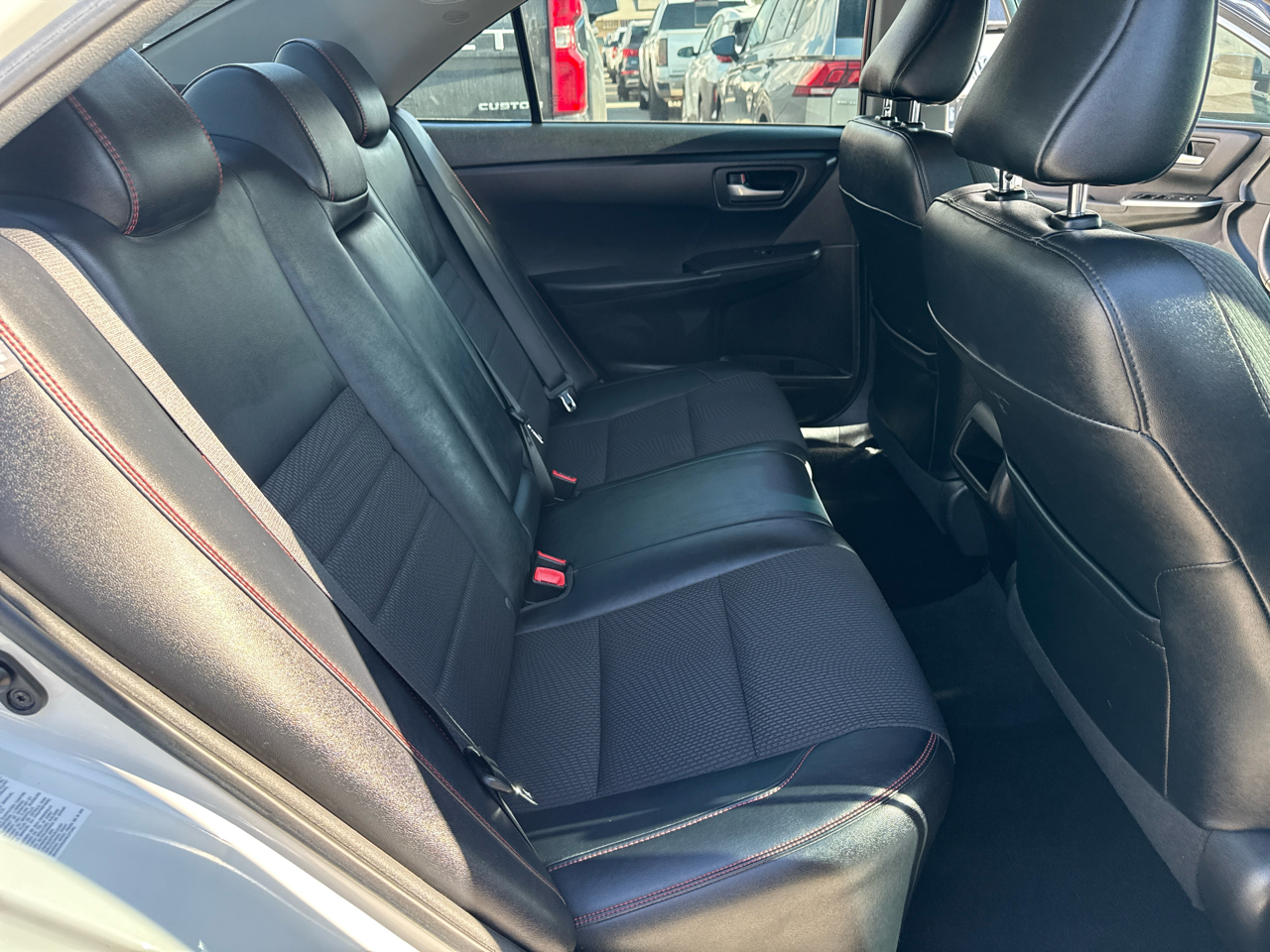 Toyota Camry XLE Auto (Natl) 2017