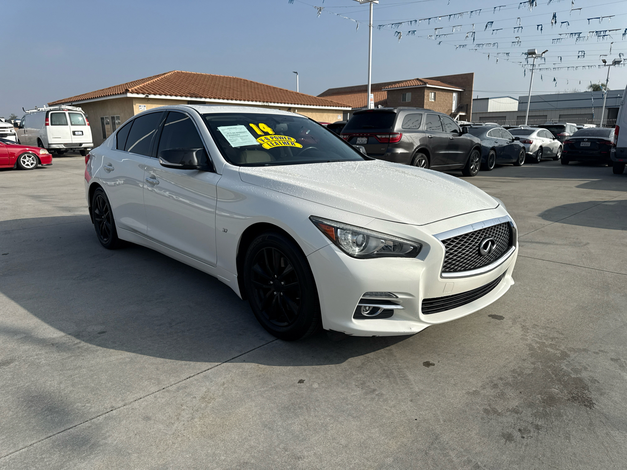 Infiniti Q50 4dr Sdn Premium RWD 2014