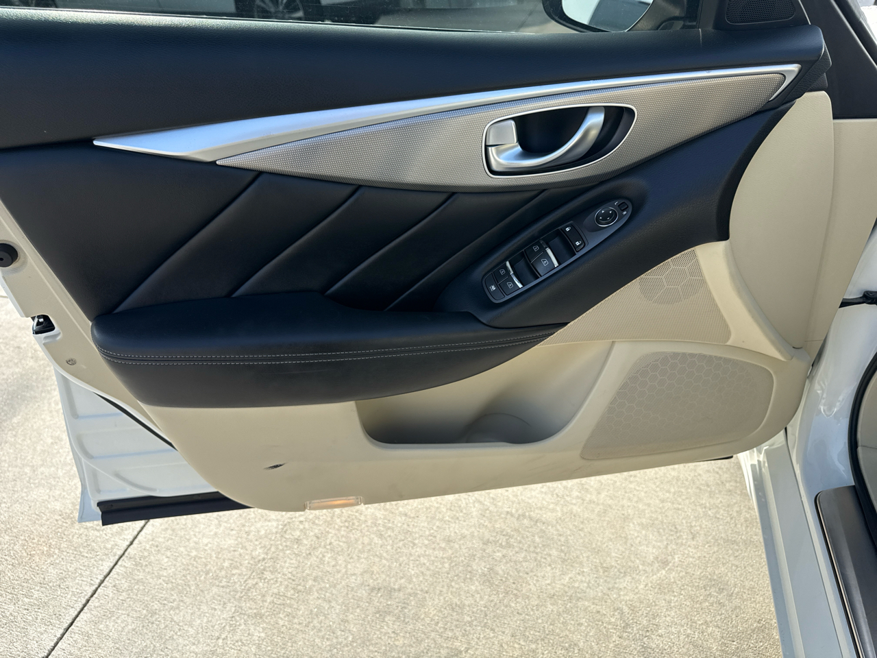 Infiniti Q50 4dr Sdn Premium RWD 2014