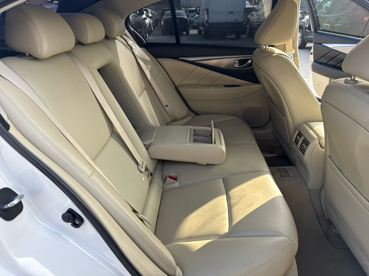 Infiniti Q50 4dr Sdn Premium RWD 2014