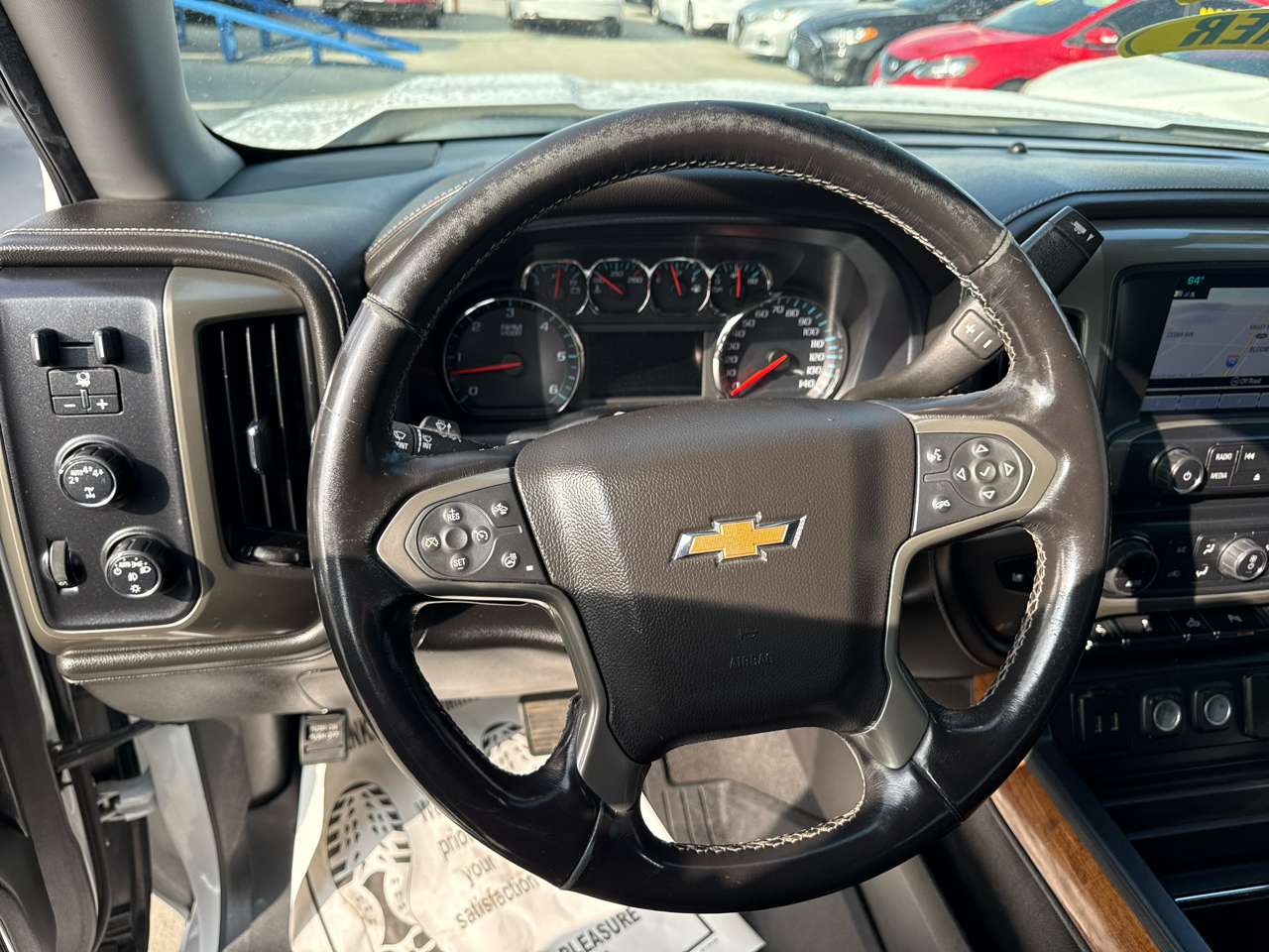 Chevrolet Silverado 1500 4WD Crew Cab 143.5" High Country 2018