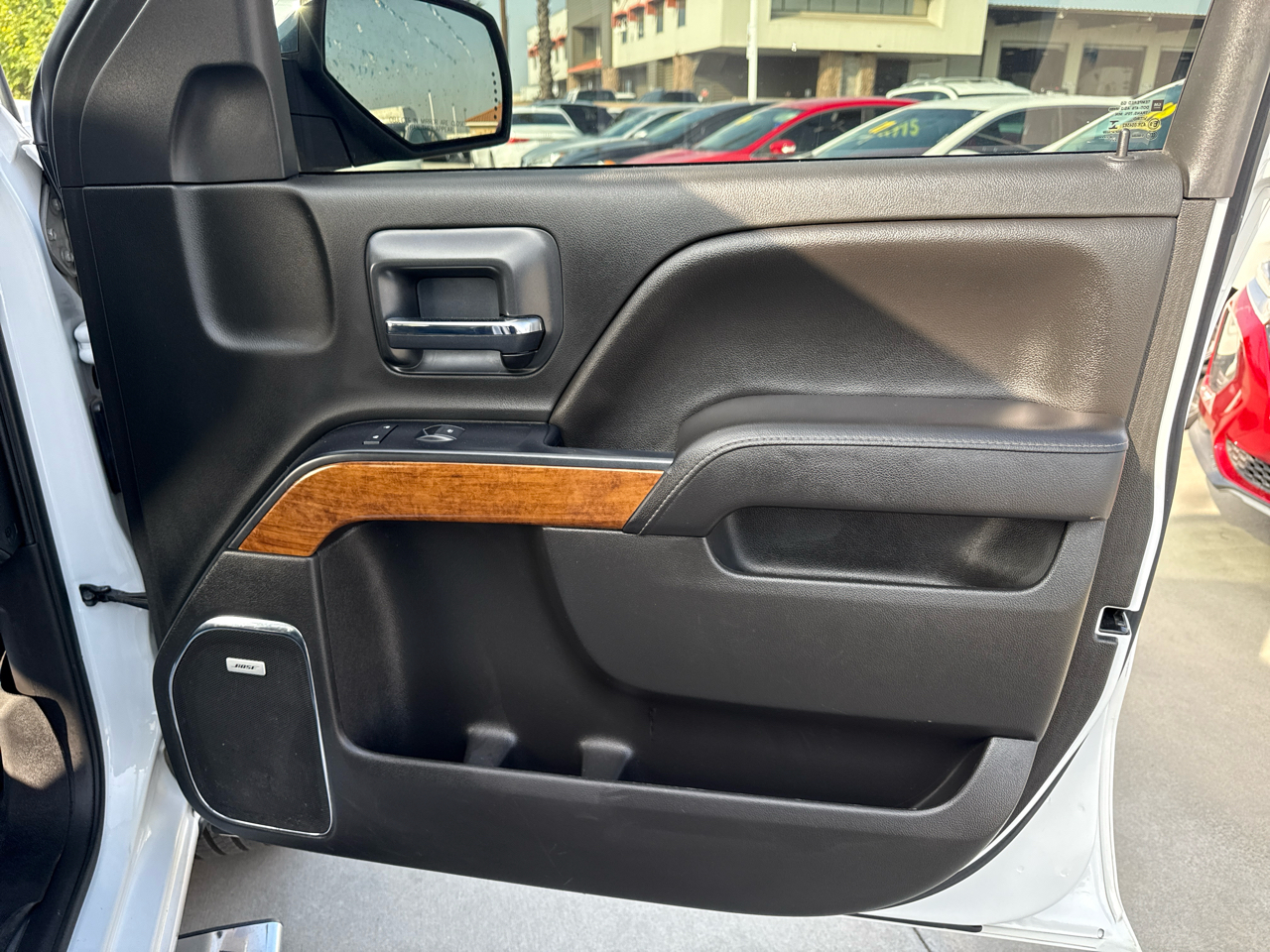 Chevrolet Silverado 1500 4WD Crew Cab 143.5" High Country 2018