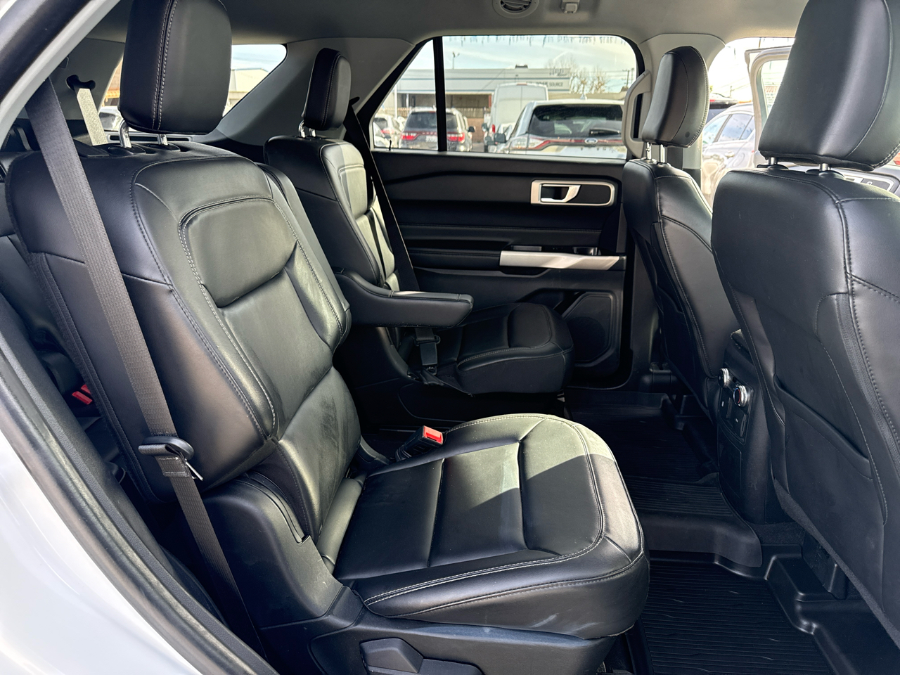 Ford Explorer 4dr 112" WB XLT AWD 2022