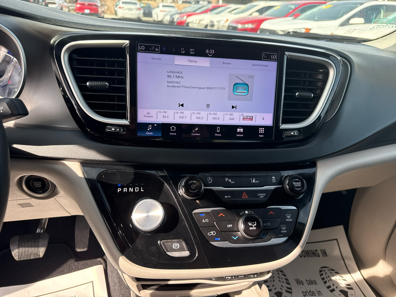 Chrysler Pacifica Touring L FWD 2023