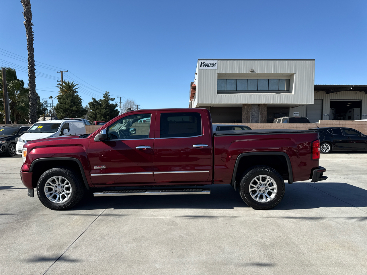 GMC Sierra 1500 4WD Crew Cab 143.5" SLT 2015