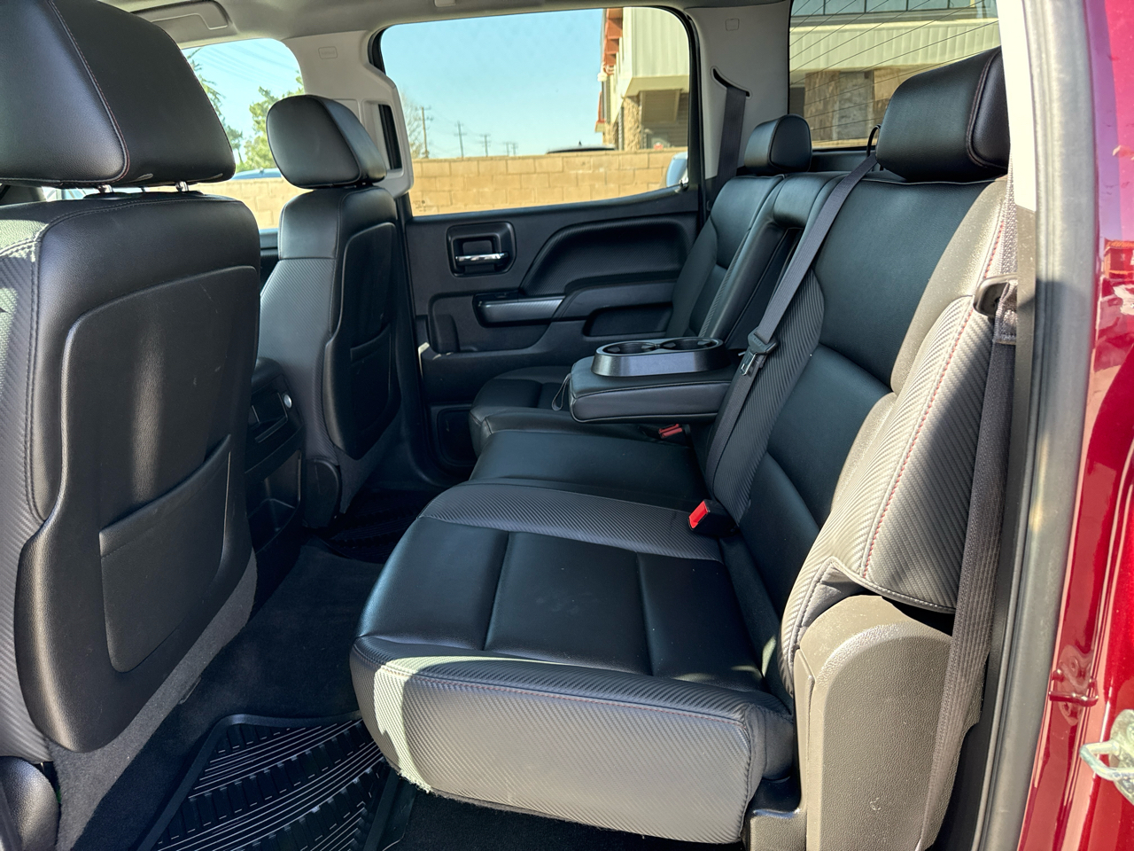 GMC Sierra 1500 4WD Crew Cab 143.5" SLT 2015