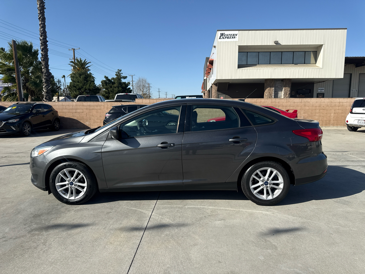 Ford Focus SE Sedan 2018