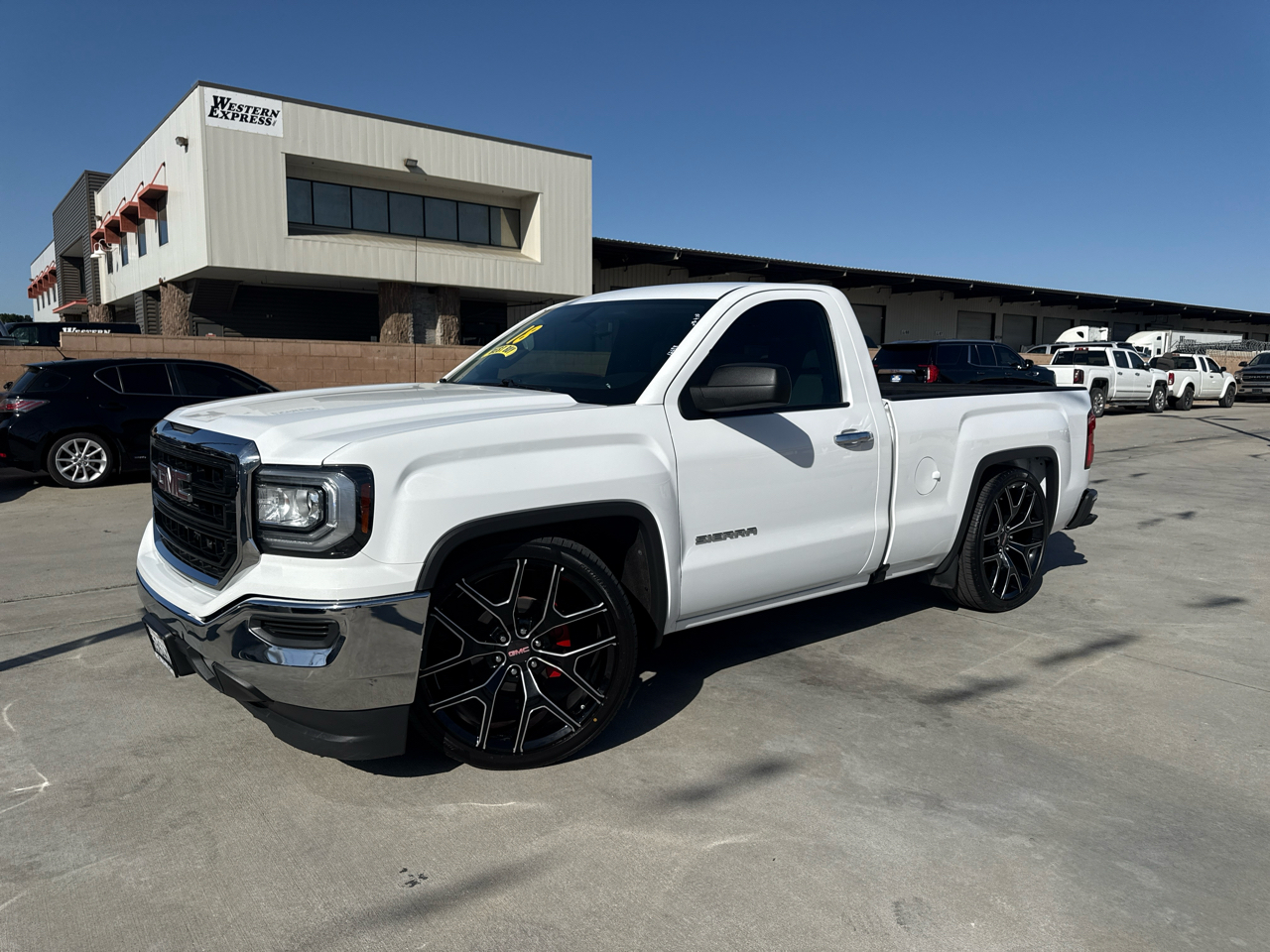 GMC Sierra 1500 2WD Reg Cab 119.0" 2018