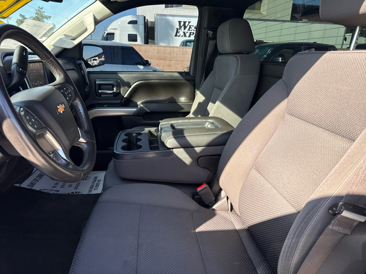 Chevrolet Silverado 1500 2WD Reg Cab 119.0" LT w/1LT 2016