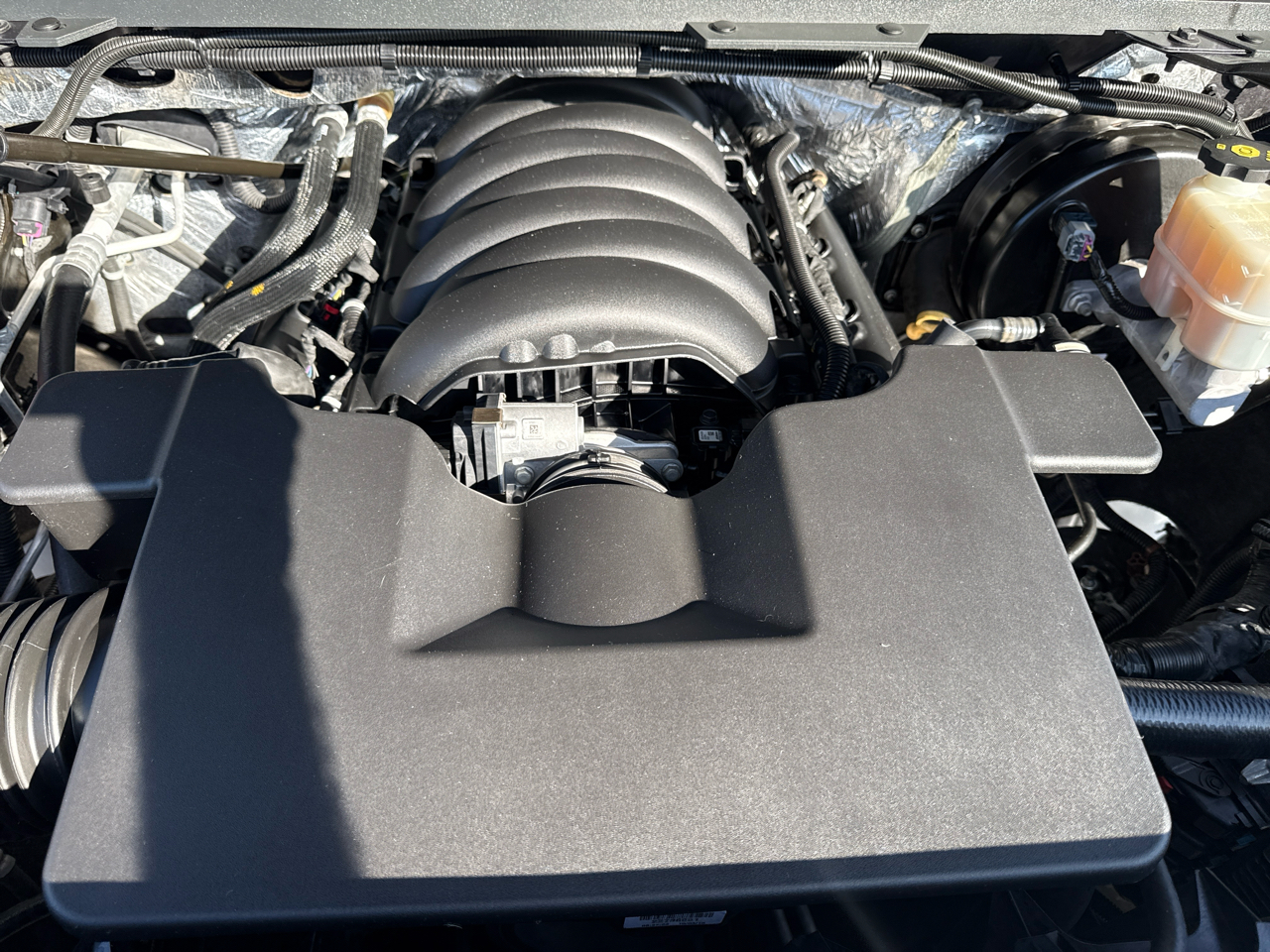 Chevrolet Silverado 1500 2WD Reg Cab 119.0" LT w/1LT 2016