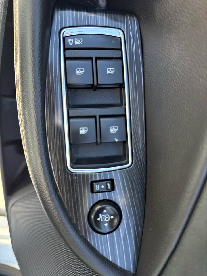 Chevrolet Impala 4dr Sdn LT w/1LT 2017