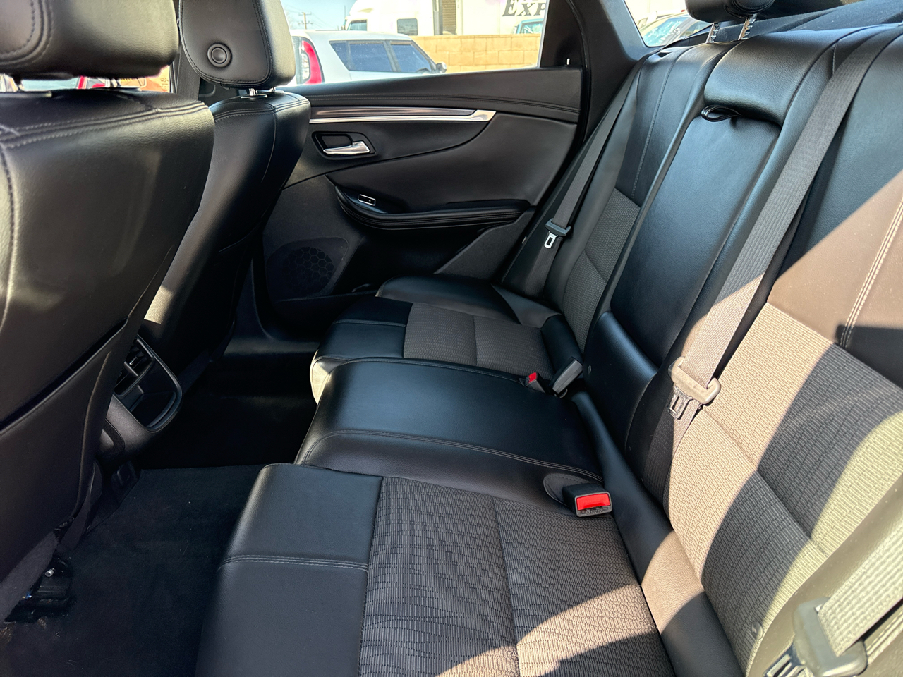 Chevrolet Impala 4dr Sdn LT w/1LT 2017