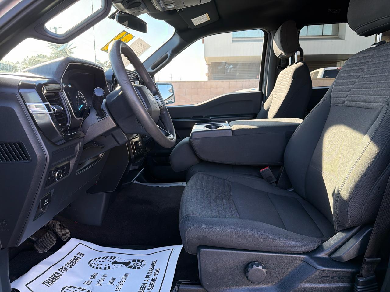 Ford F-150 2WD SuperCrew 145" STX 2021