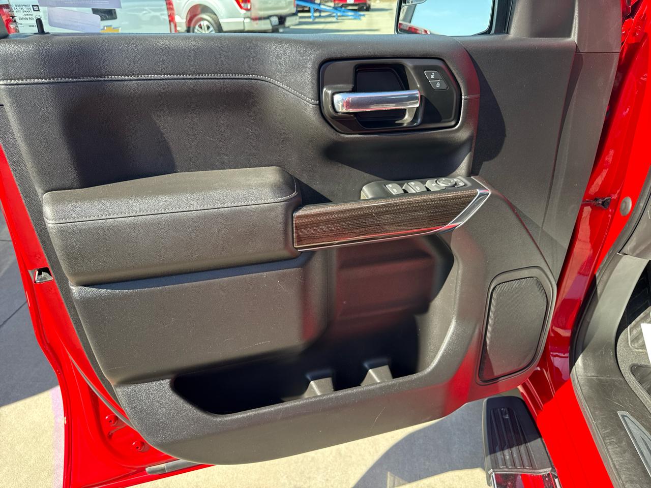 Chevrolet Silverado 1500 LTD 4WD Crew Cab 147" RST 2022