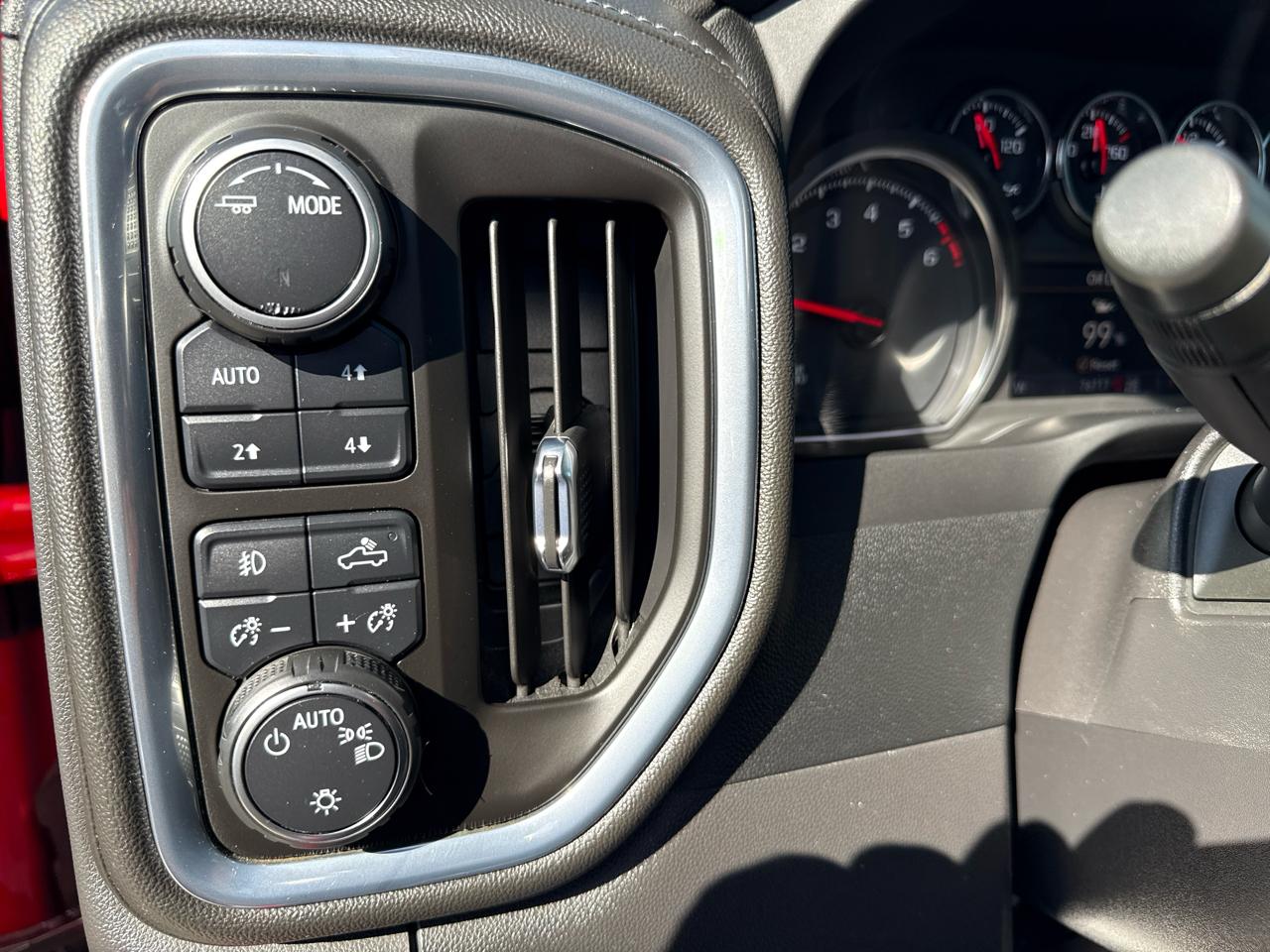 Chevrolet Silverado 1500 LTD 4WD Crew Cab 147" RST 2022