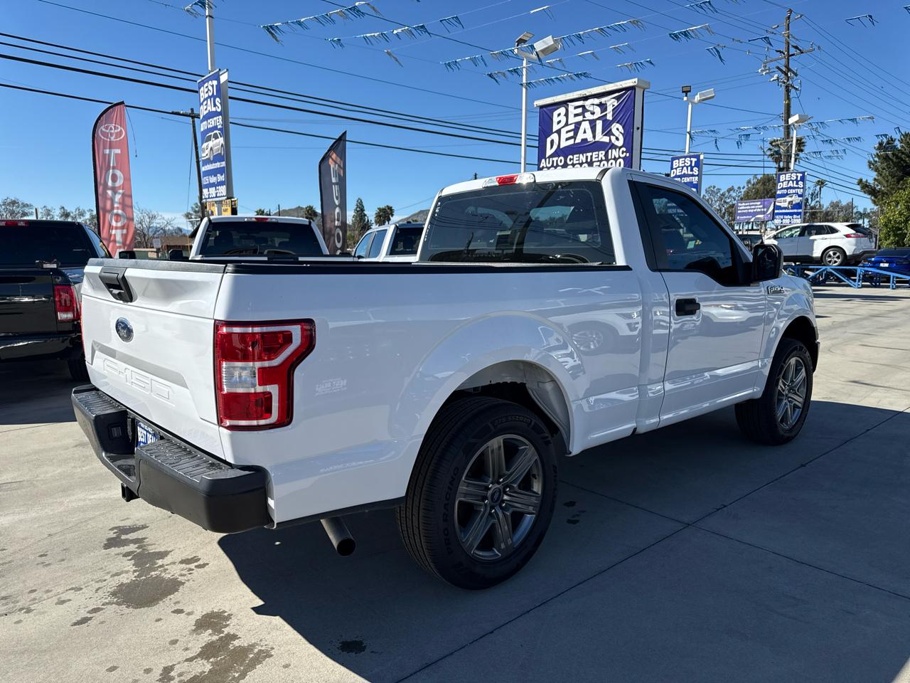 Ford F-150 2WD Reg Cab 122.5" XL 2020
