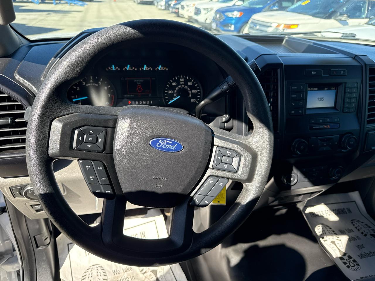 Ford F-150 2WD Reg Cab 122.5" XL 2020