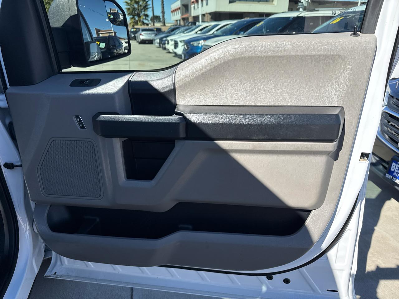 Ford F-150 2WD Reg Cab 122.5" XL 2020