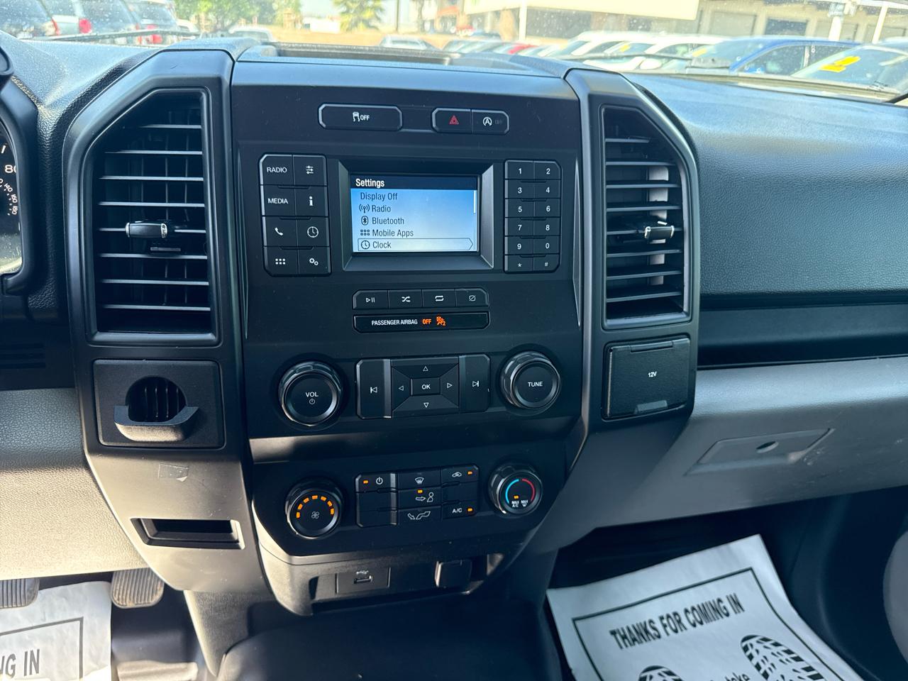 Ford F-150 2WD Reg Cab 122.5" XL 2020