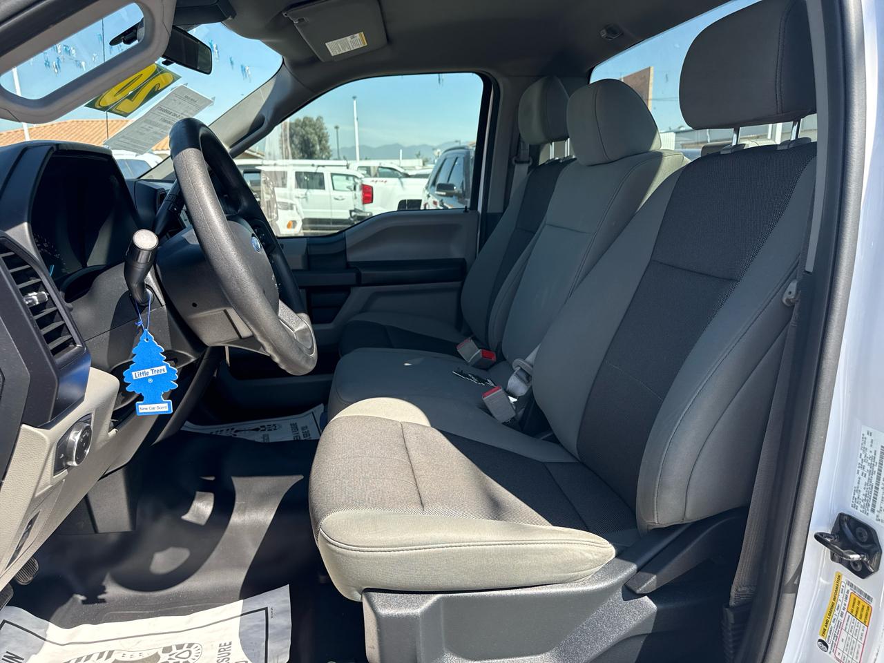 Ford F-150 2WD Reg Cab 122.5" XL 2020