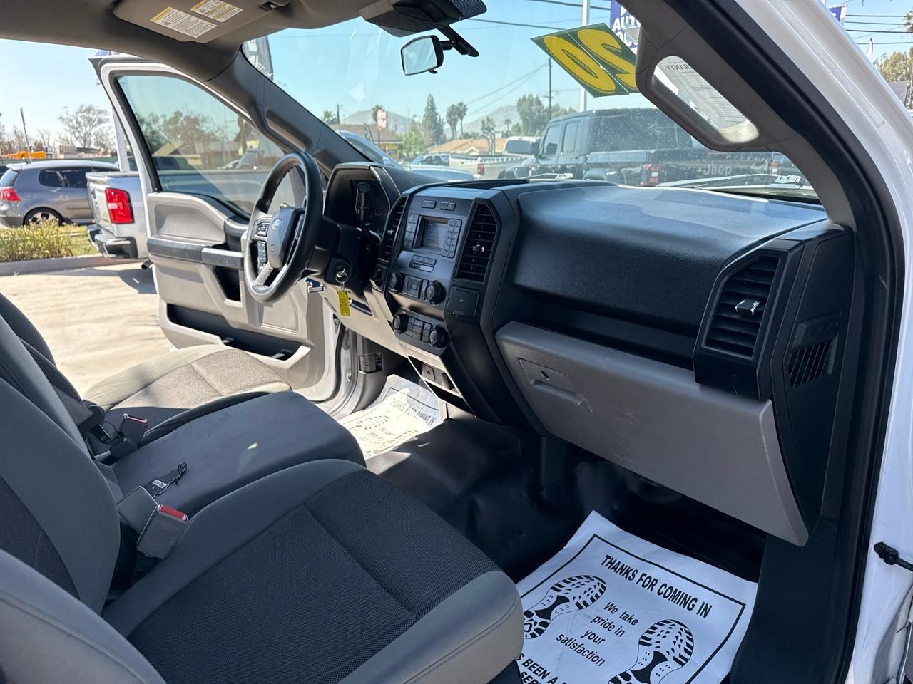 Ford F-150 2WD Reg Cab 122.5" XL 2020