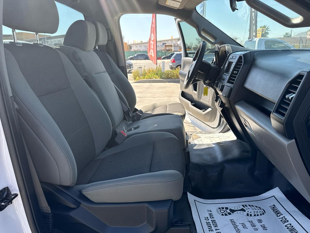 Ford F-150 2WD Reg Cab 122.5" XL 2020