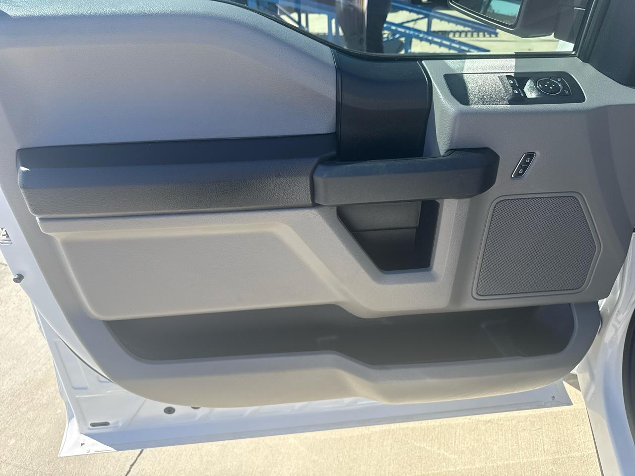 Ford F-150 2WD Reg Cab 122.5" XL 2018