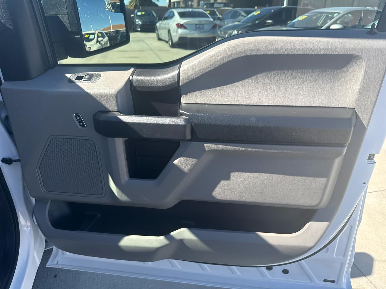 Ford F-150 2WD Reg Cab 122.5" XL 2018