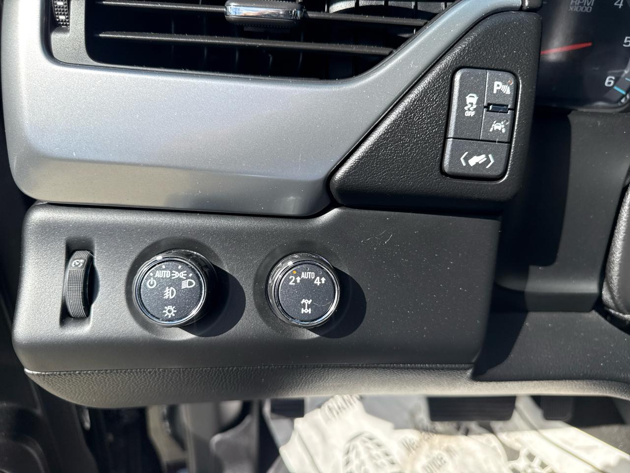 Chevrolet Tahoe 4WD 4dr Premier 2018