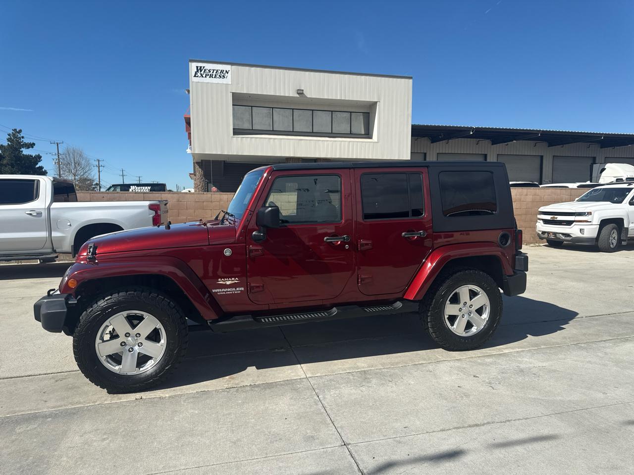 Jeep Wrangler Unlimited 4WD 4dr Sahara 2009