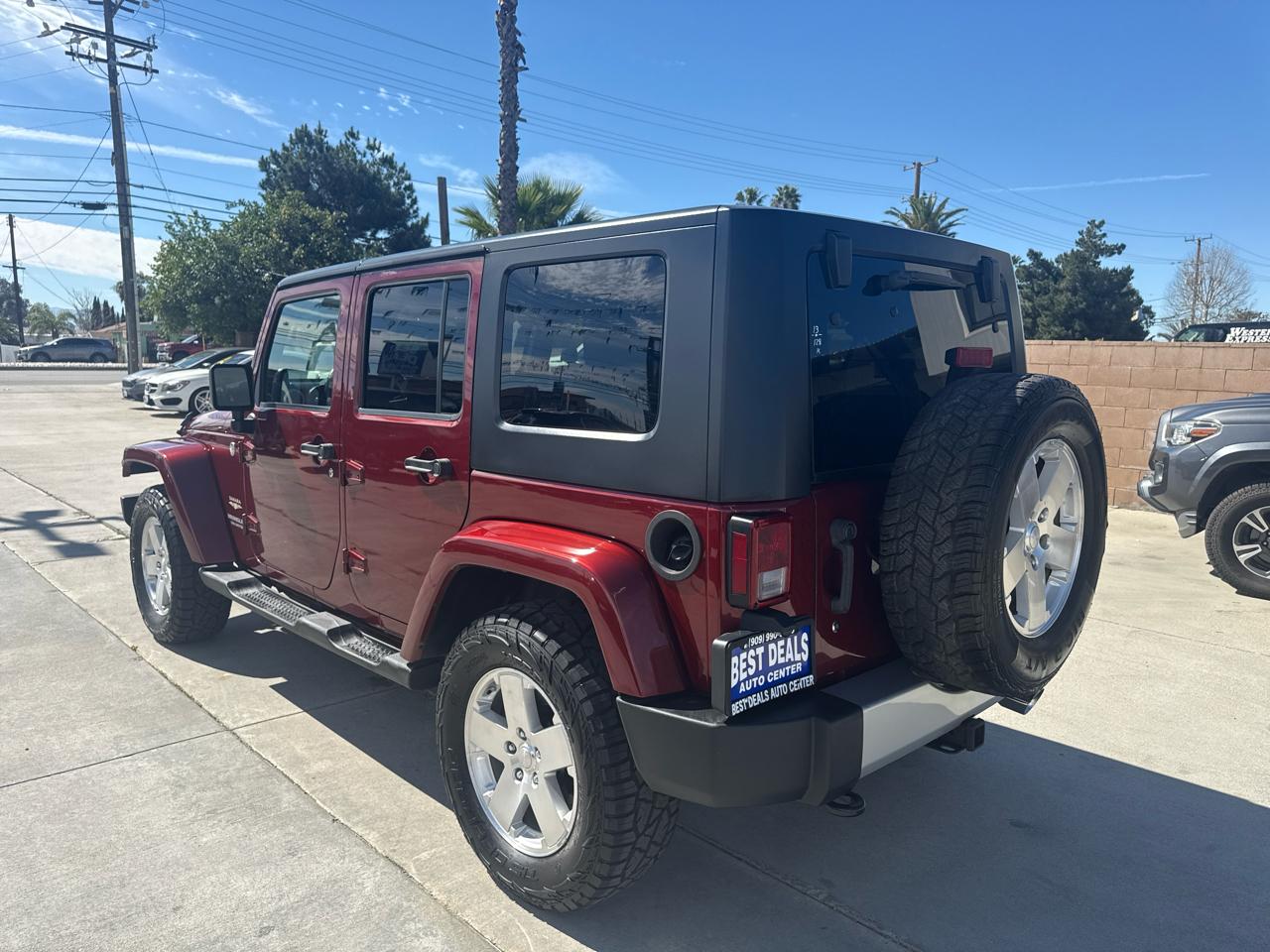 Jeep Wrangler Unlimited 4WD 4dr Sahara 2009