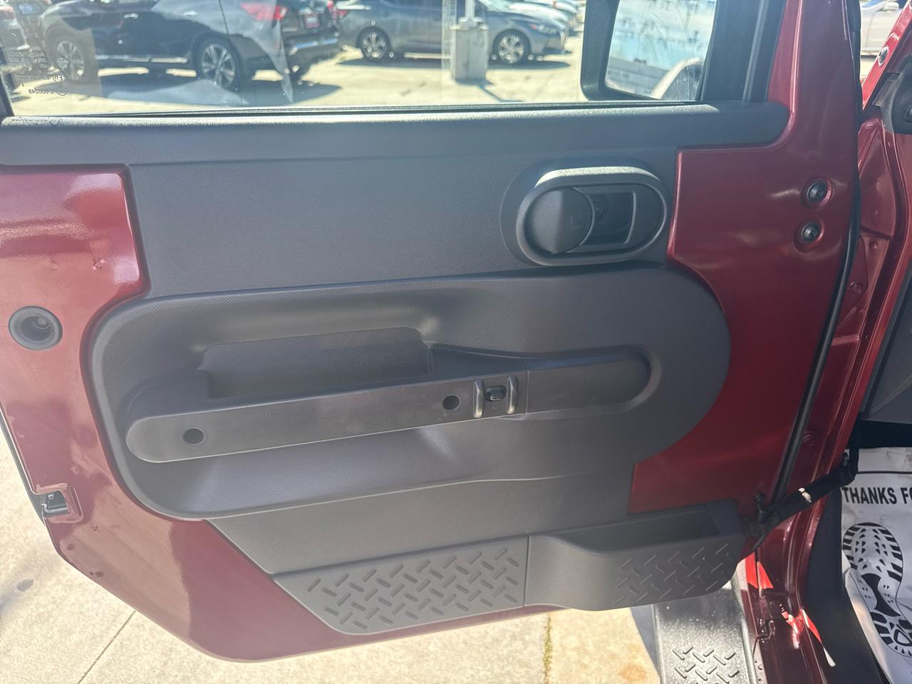 Jeep Wrangler Unlimited 4WD 4dr Sahara 2009