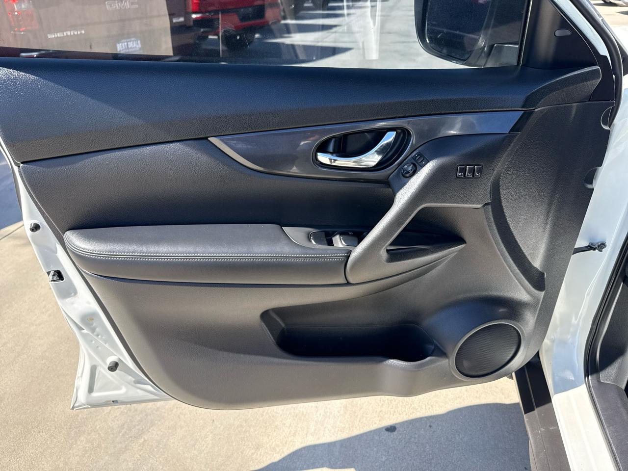 Nissan Rogue AWD SV 2018