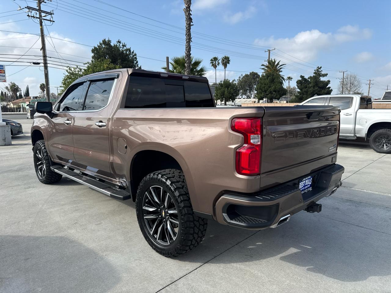 Chevrolet Silverado 1500 4WD Crew Cab 147" High Country 2019