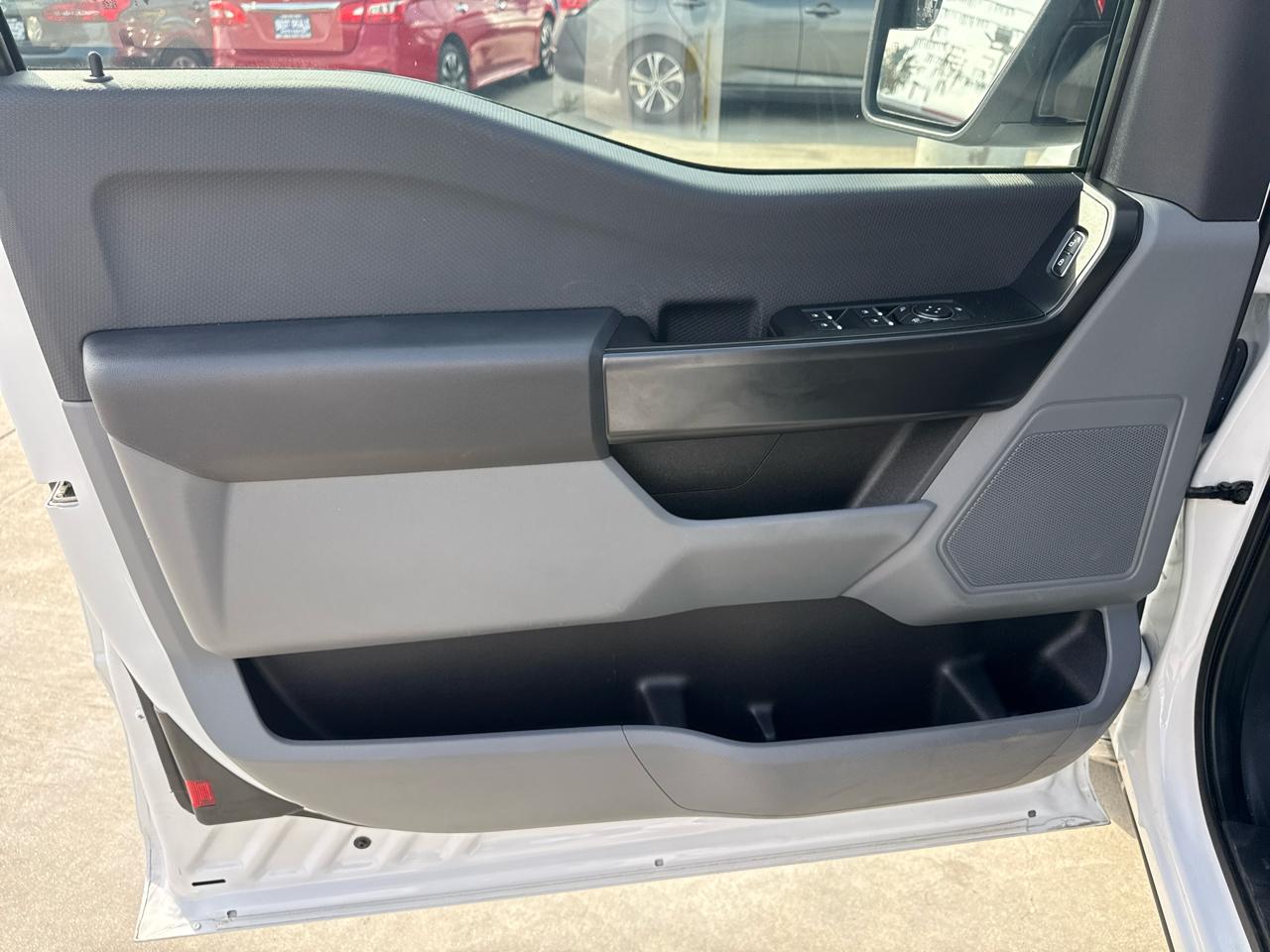 Ford F-150 2WD SuperCab 145" XL 2021