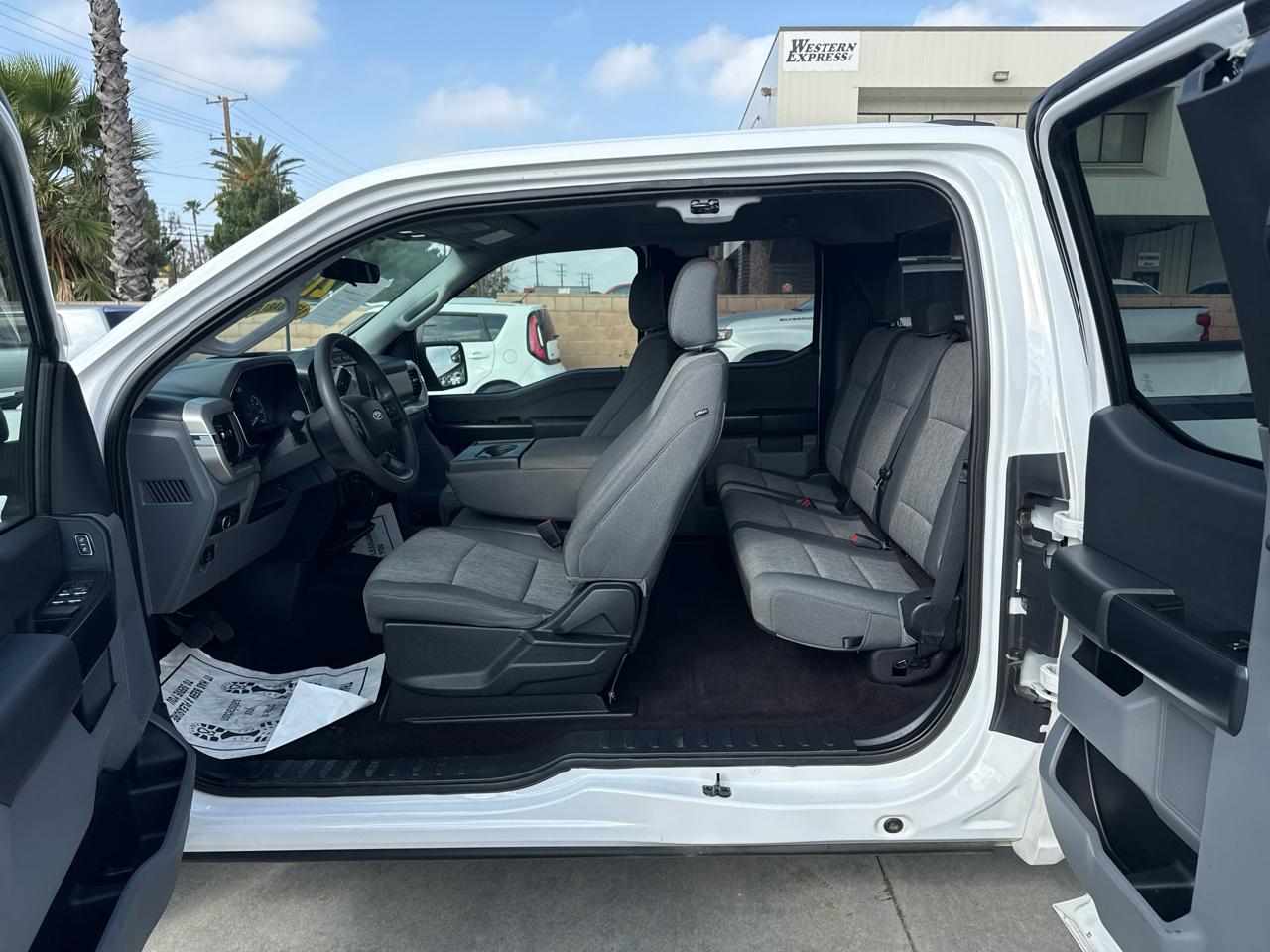 Ford F-150 2WD SuperCab 145" XL 2021