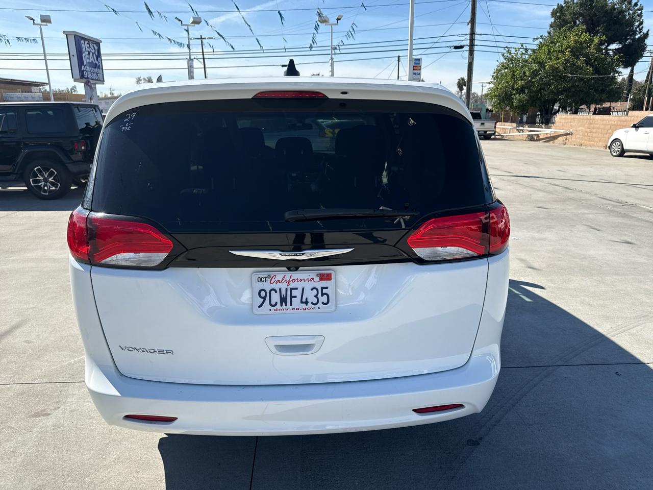 Chrysler Voyager LX FWD 2022