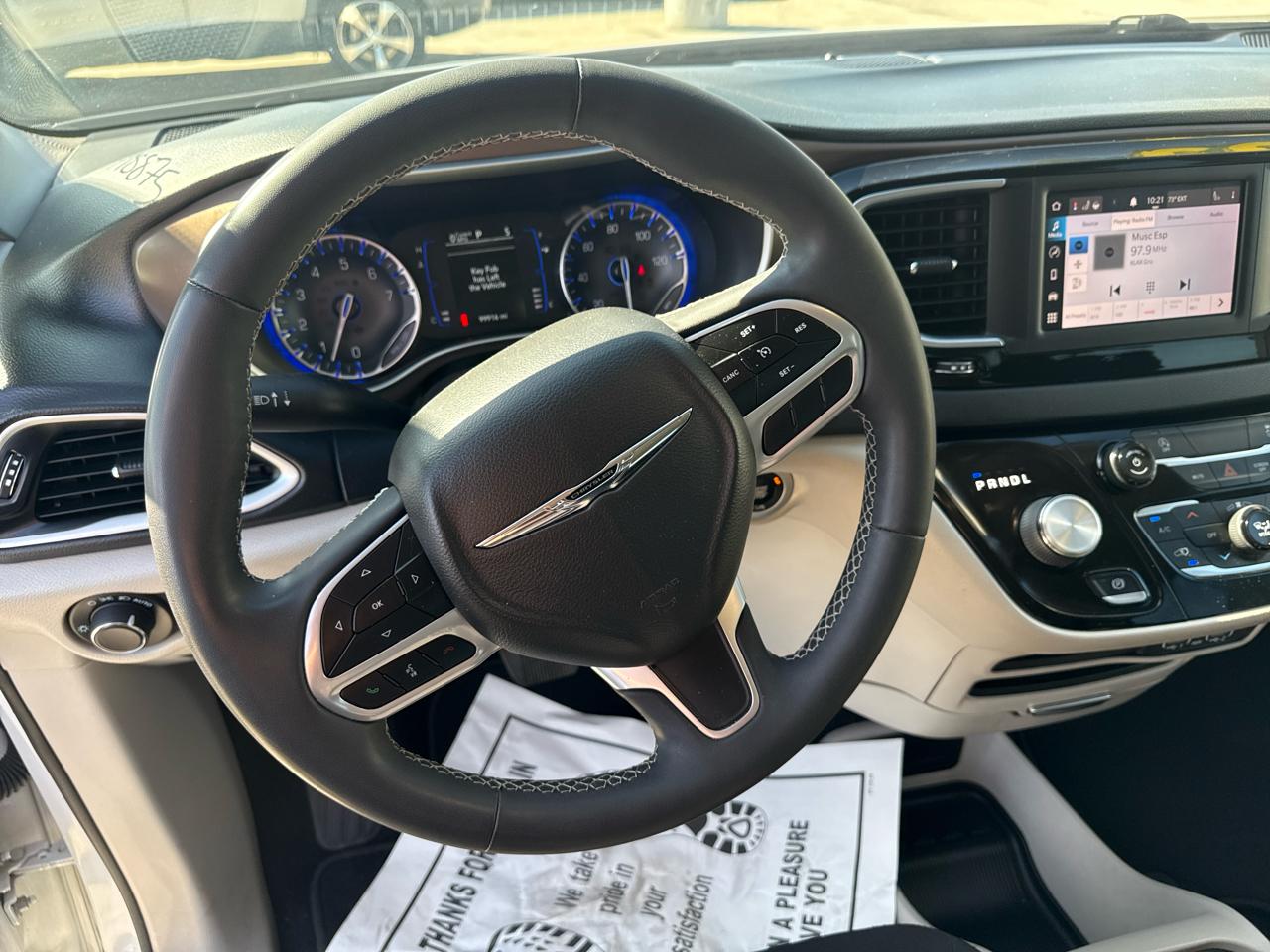 Chrysler Voyager LX FWD 2022