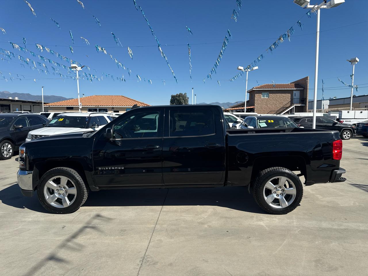 Chevrolet Silverado 1500 2WD Crew Cab 143.5" LT w/1LT 2018