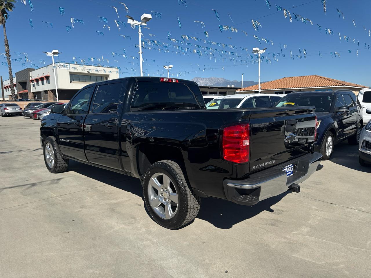 Chevrolet Silverado 1500 2WD Crew Cab 143.5" LT w/1LT 2018
