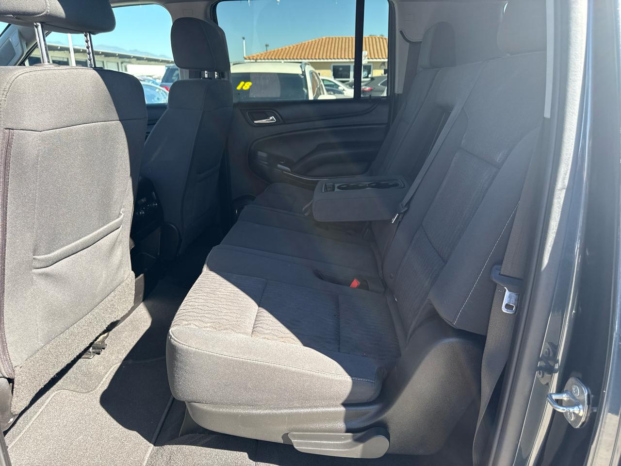 Chevrolet Suburban 2WD 4dr 1500 LS 2019