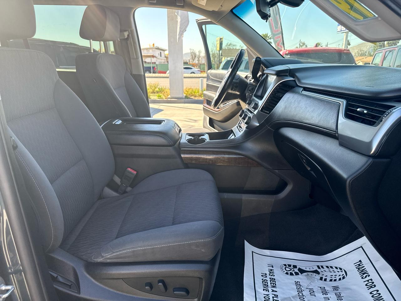 Chevrolet Suburban 2WD 4dr 1500 LS 2019