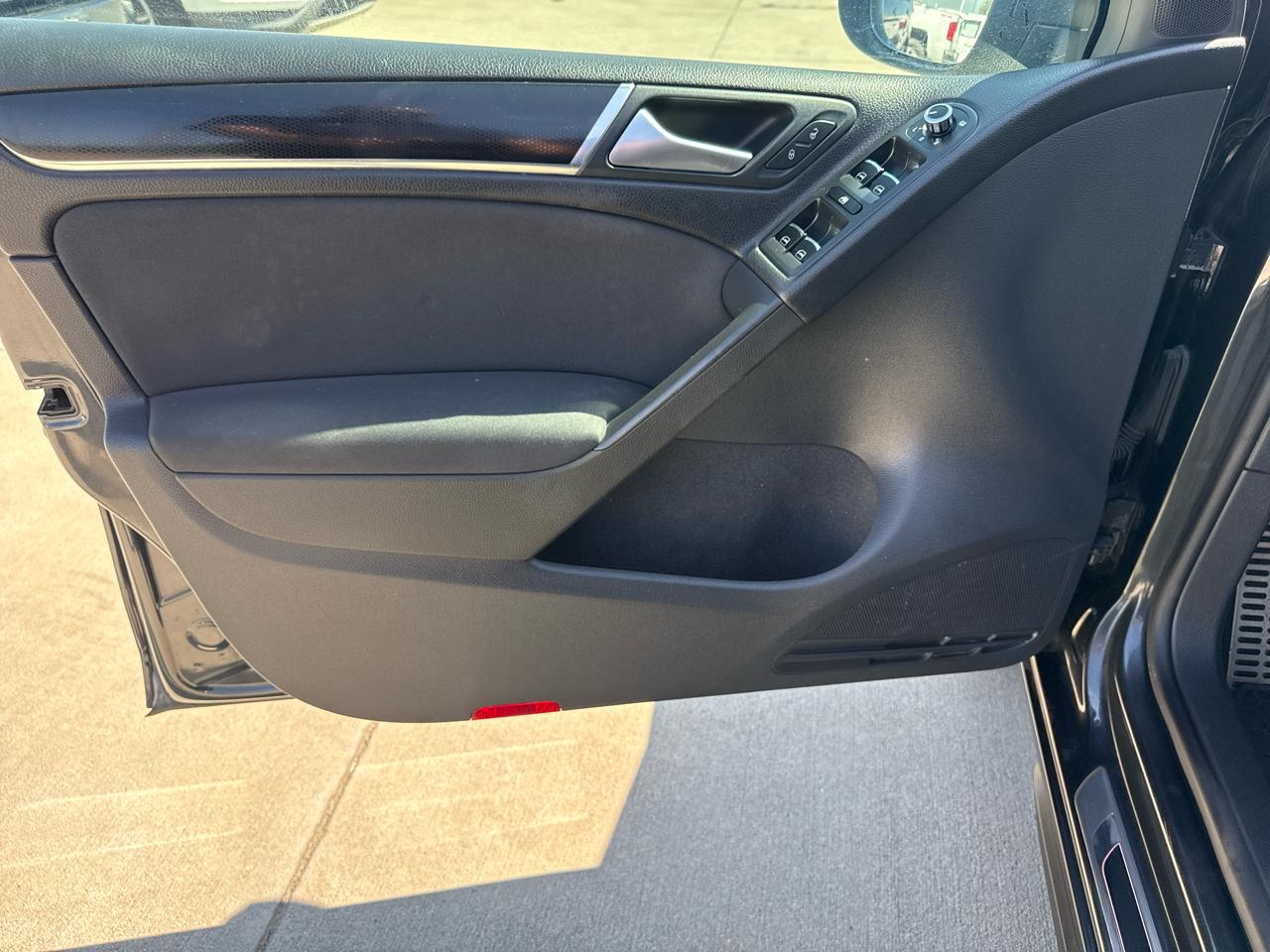 Volkswagen GTI 4dr HB Man Driver's Edition PZEV 2014