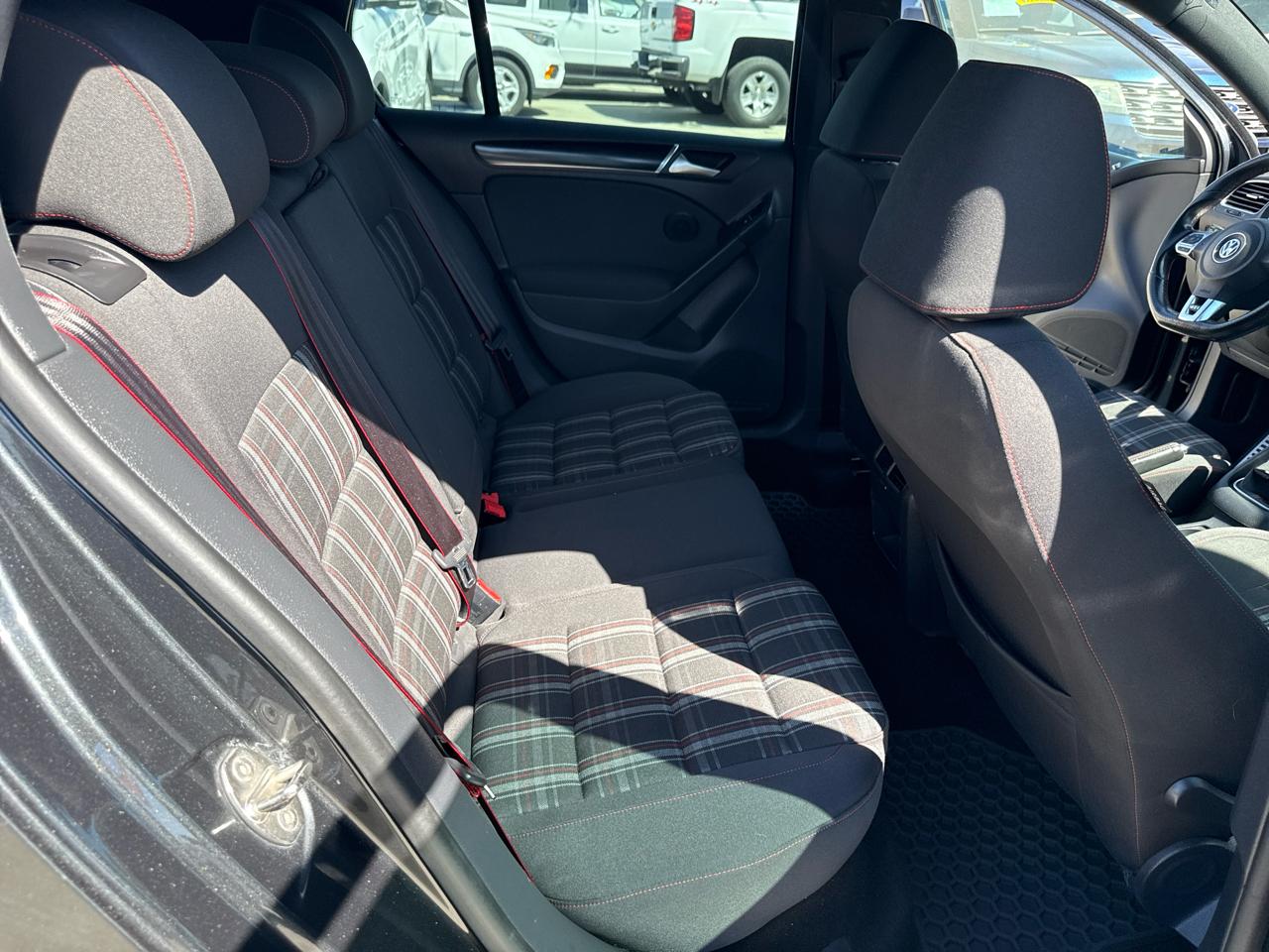 Volkswagen GTI 4dr HB Man Driver's Edition PZEV 2014