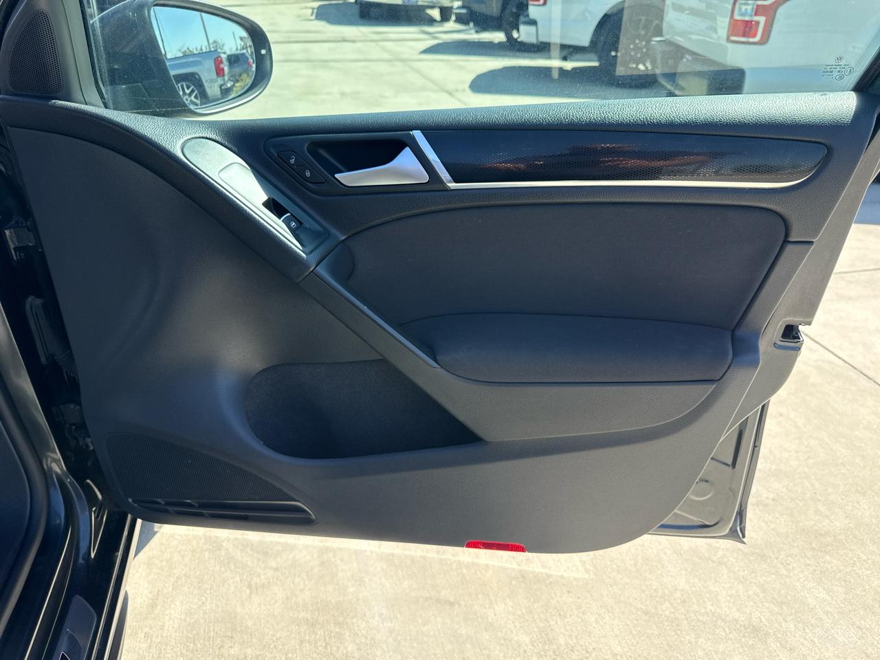 Volkswagen GTI 4dr HB Man Driver's Edition PZEV 2014