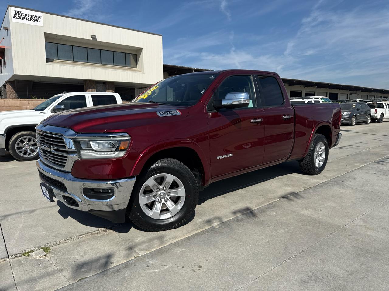 RAM 1500 Laramie 4x4 Quad Cab 6'4" Box 2020